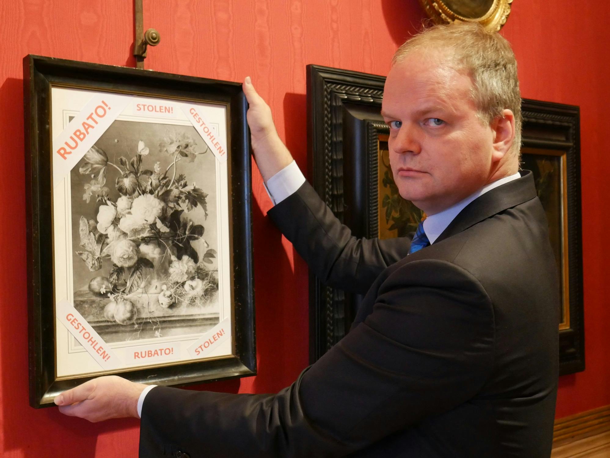 Germany return the painting stolen by the Nazis to Florence