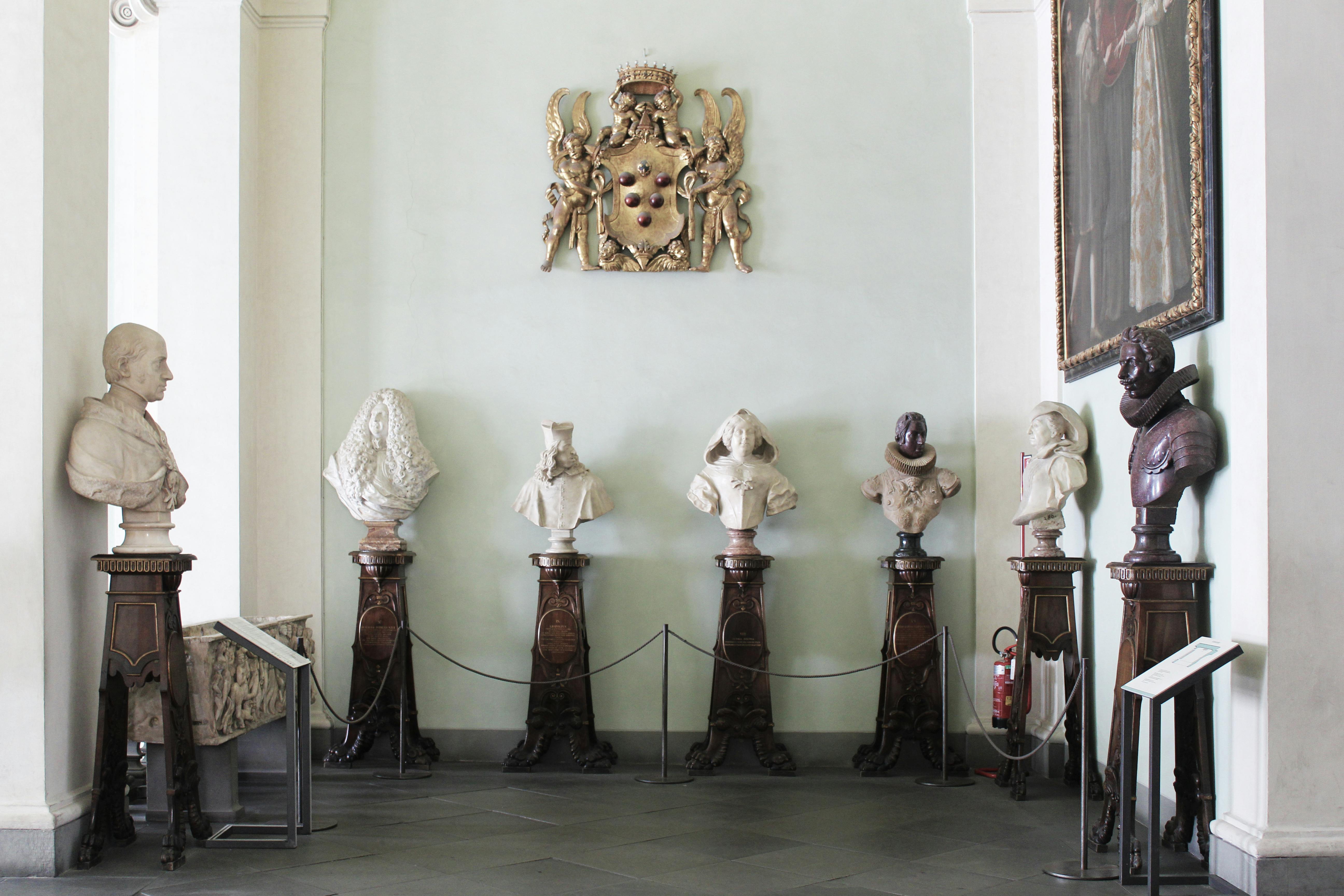 The forgotten Grand Duke. The series of Medici-Lorraine busts and their commendation in the so-called Antiricetto of the Gallery of Statues and Paintings