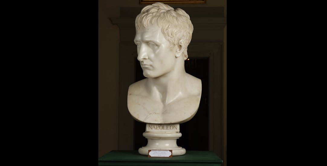 1.busto-Napoleone-Black.jpg