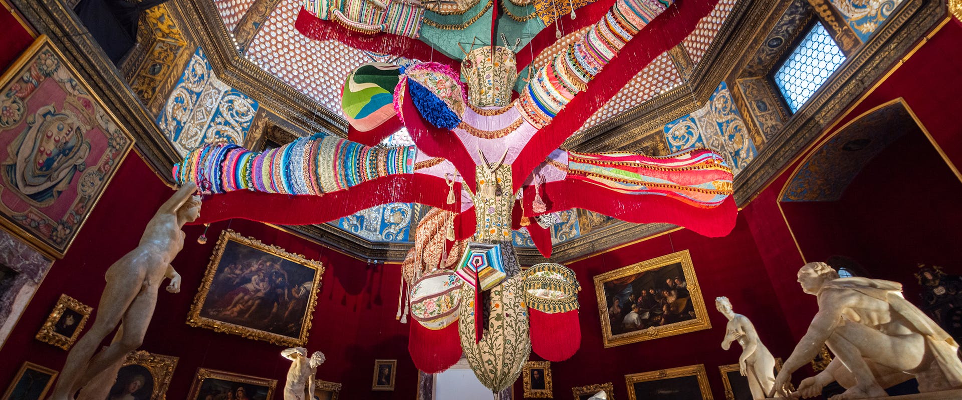 ‘Between Sky and Heart’. Joana Vasconcelos tra Uffizi e Palazzo Pitti ‘Between Sky and Heart’. Joana Vasconcelos tra Uffizi e Palazzo Pitti