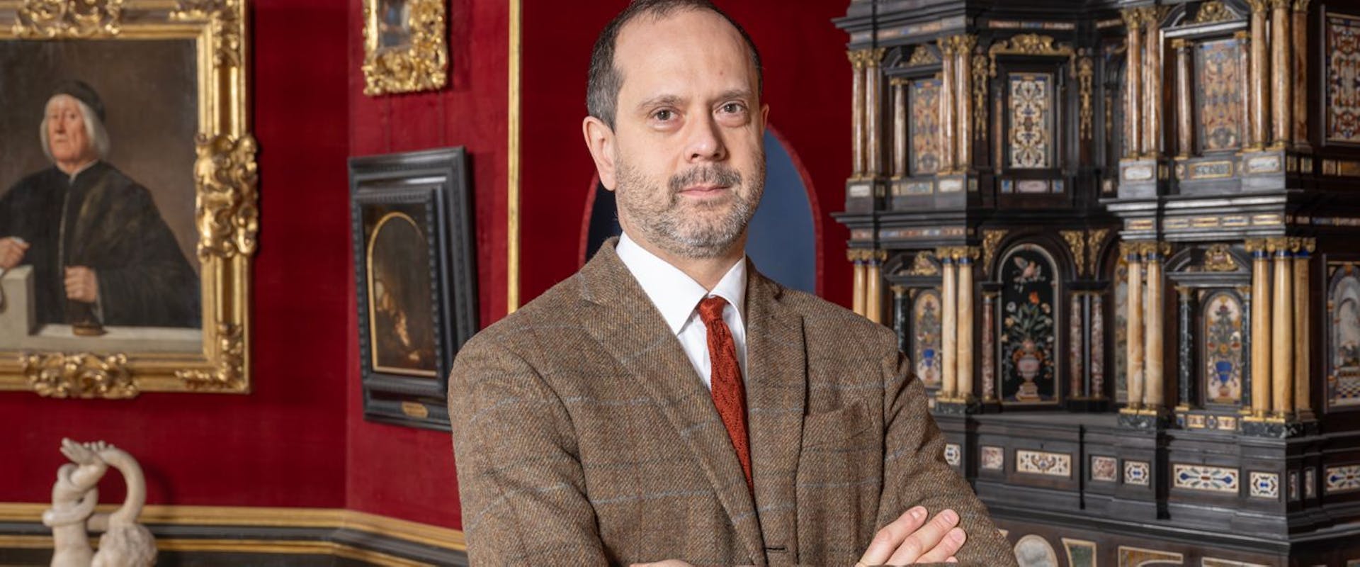 Il Direttore Simone Verde nella Tribuna degli Uffizi Il Direttore Simone Verde nella Tribuna degli Uffizi