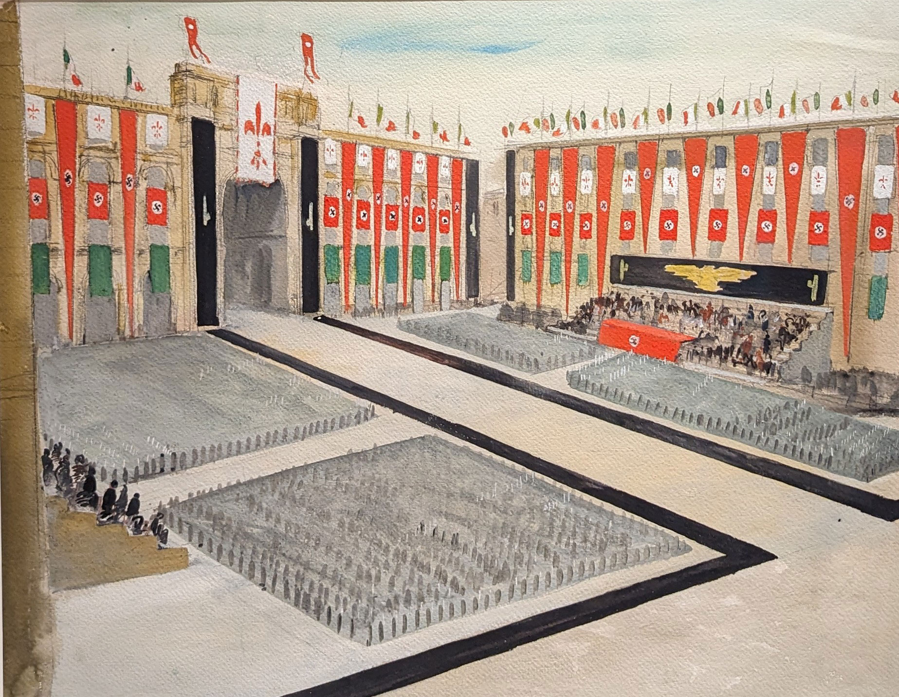 Un dipinto raffigura una grande piazza con bandiere e simboli che adornano gli edifici, una grande folla organizzata in file ordinate, e un palco centrale decorato su cui sono presenti figure.