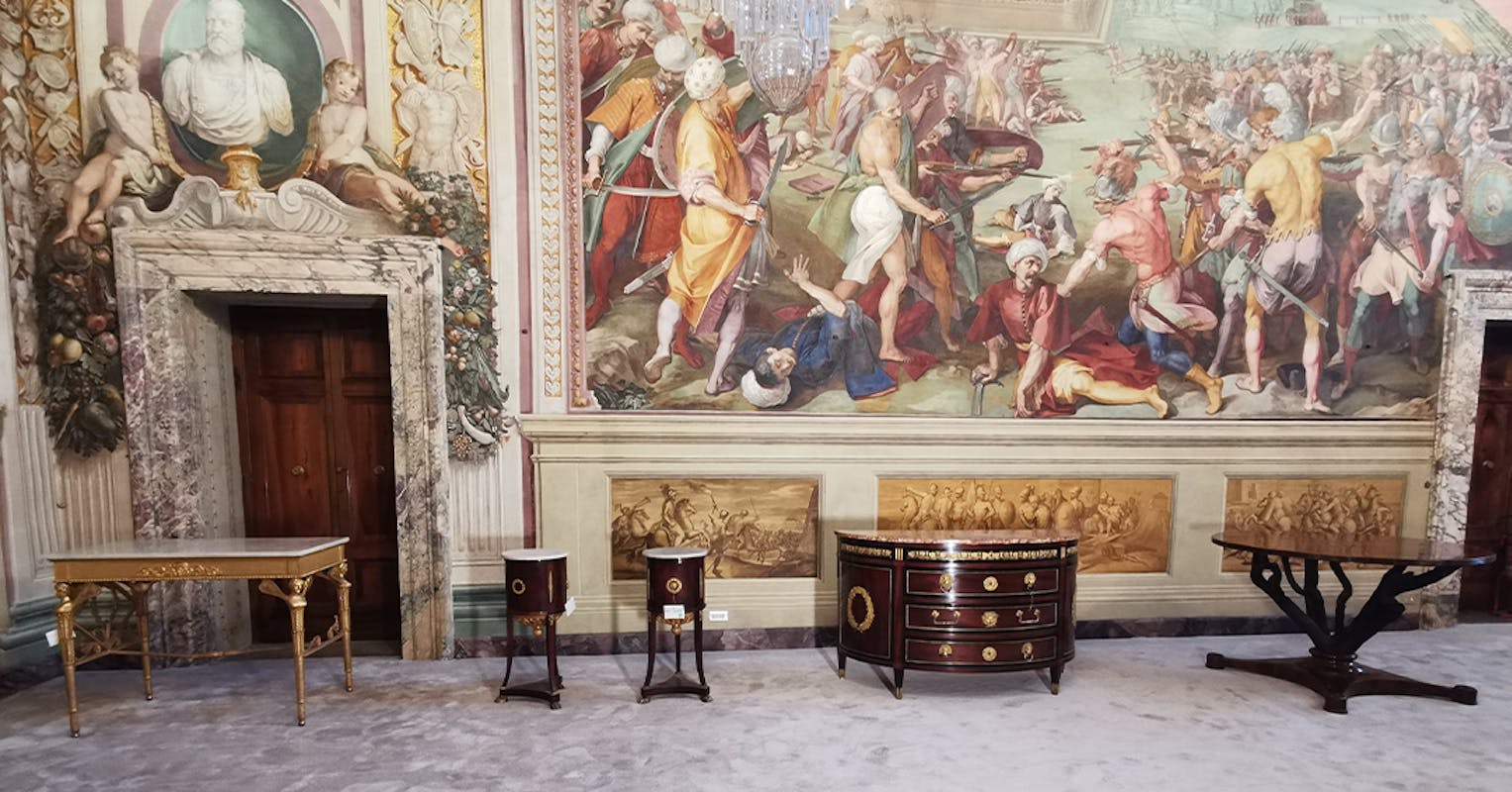 Sala di Bona, Palazzo Pitti-mobilio pronto per il restauro