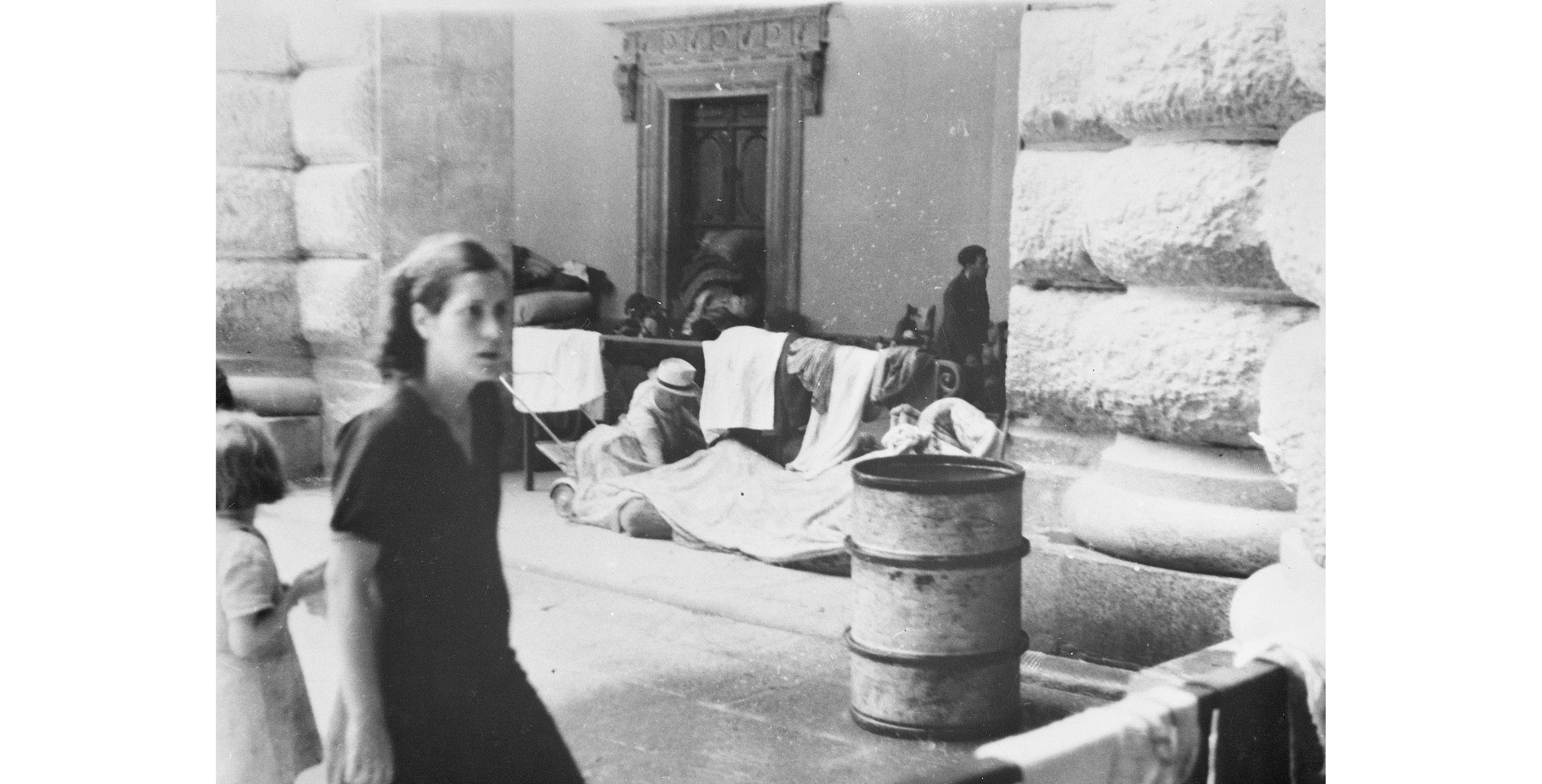 Fiorentini sfollati a Palazzo Pitti - Foto di Nello Baroni