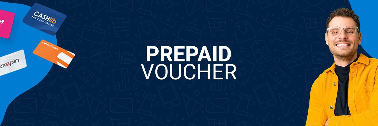 Blauwe banner met de woorden prepaid voucher. Een man staat rechts in een geel shirt en lah op zijn gezicht.