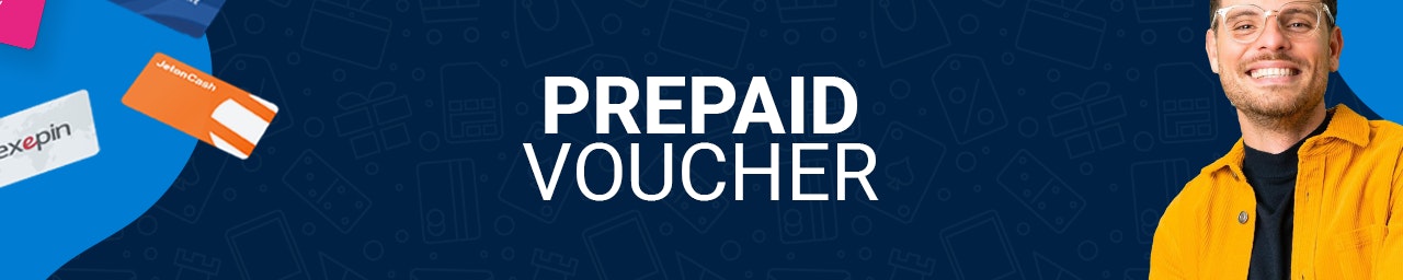 Prepaid voucher banner Blauwe banner met de woorden prepaid voucher. Een man staat rechts in een geel shirt en lah op zijn gezicht.