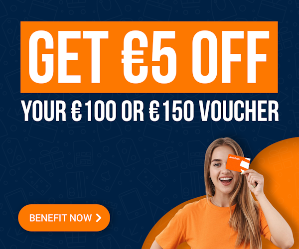 A big title displaying "Get €5 off your €100 or €150 voucher", below it is a person holding a Jeton Cash card.