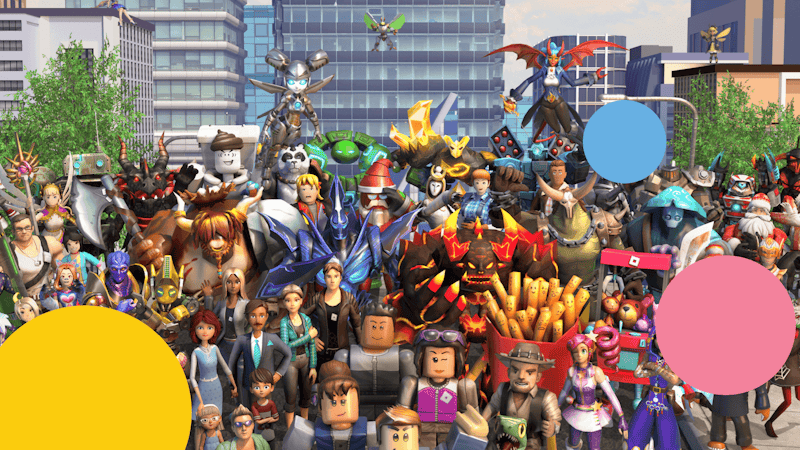 Tientallen fictieve personages op straat in Roblox tussen hoge gebouwen.