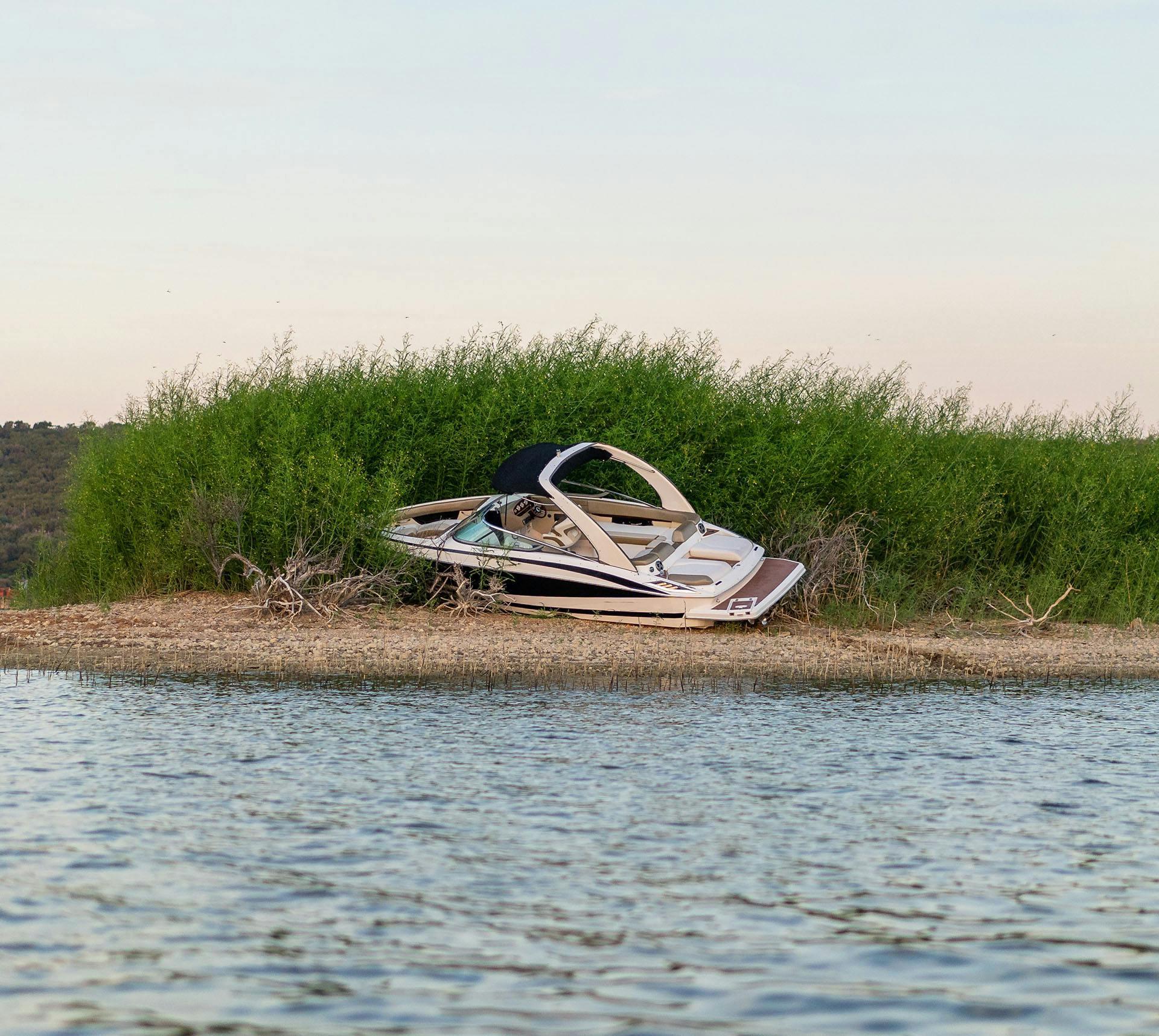 Boat that crashed into shore