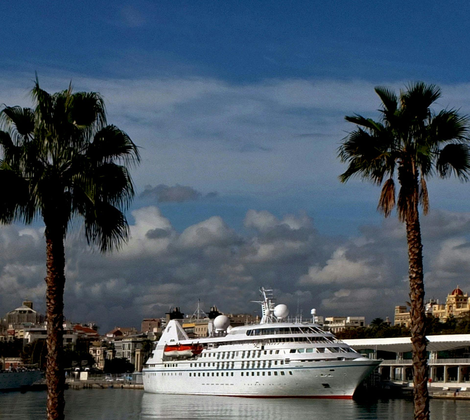 Cruise ship