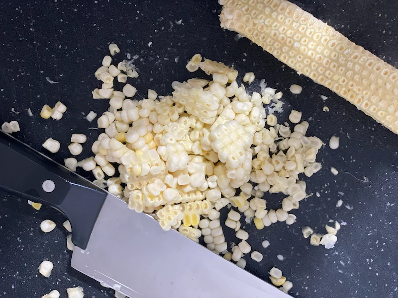 חיתוך תירס לבן