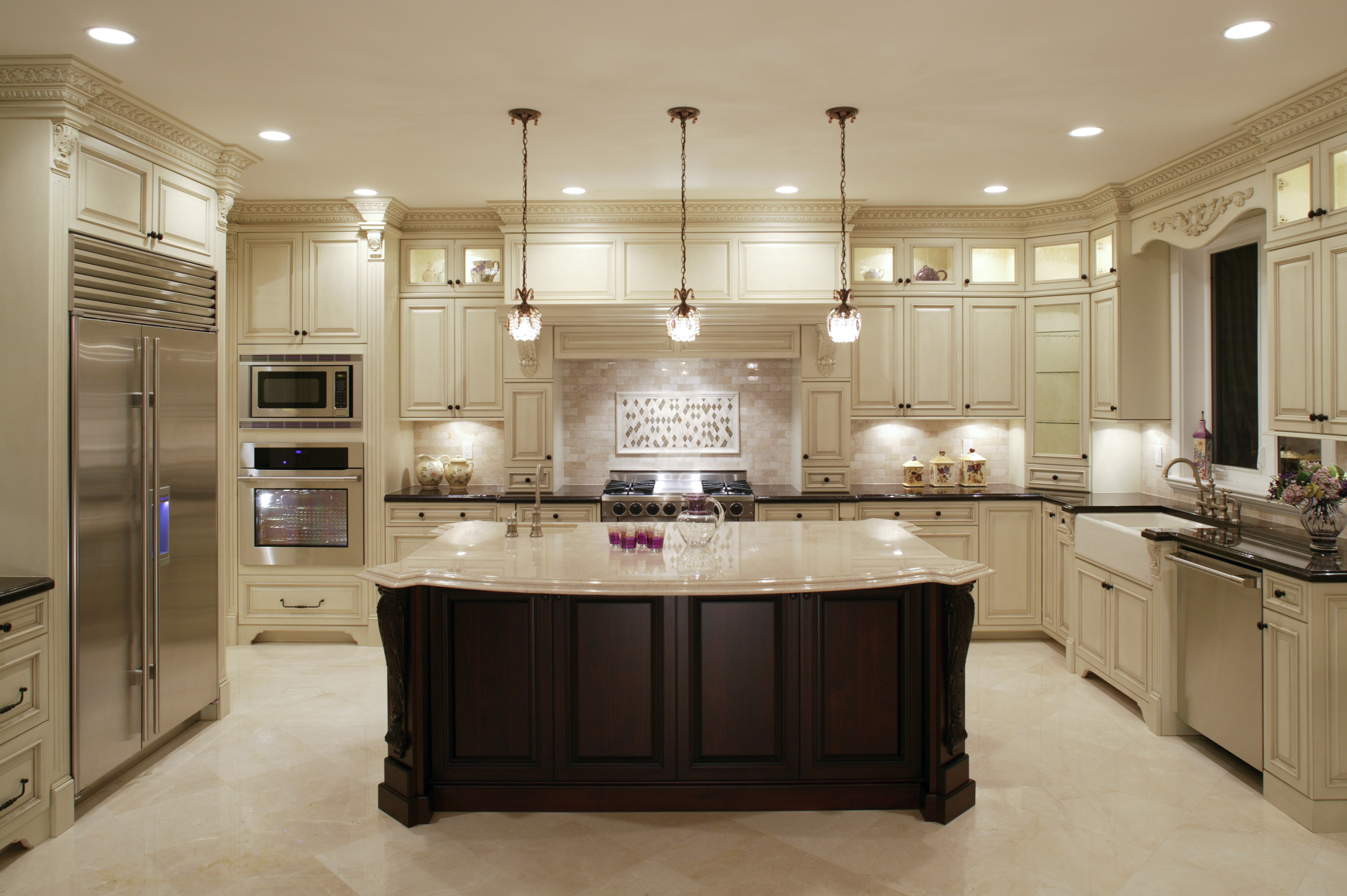 Large Ivory Kitchen