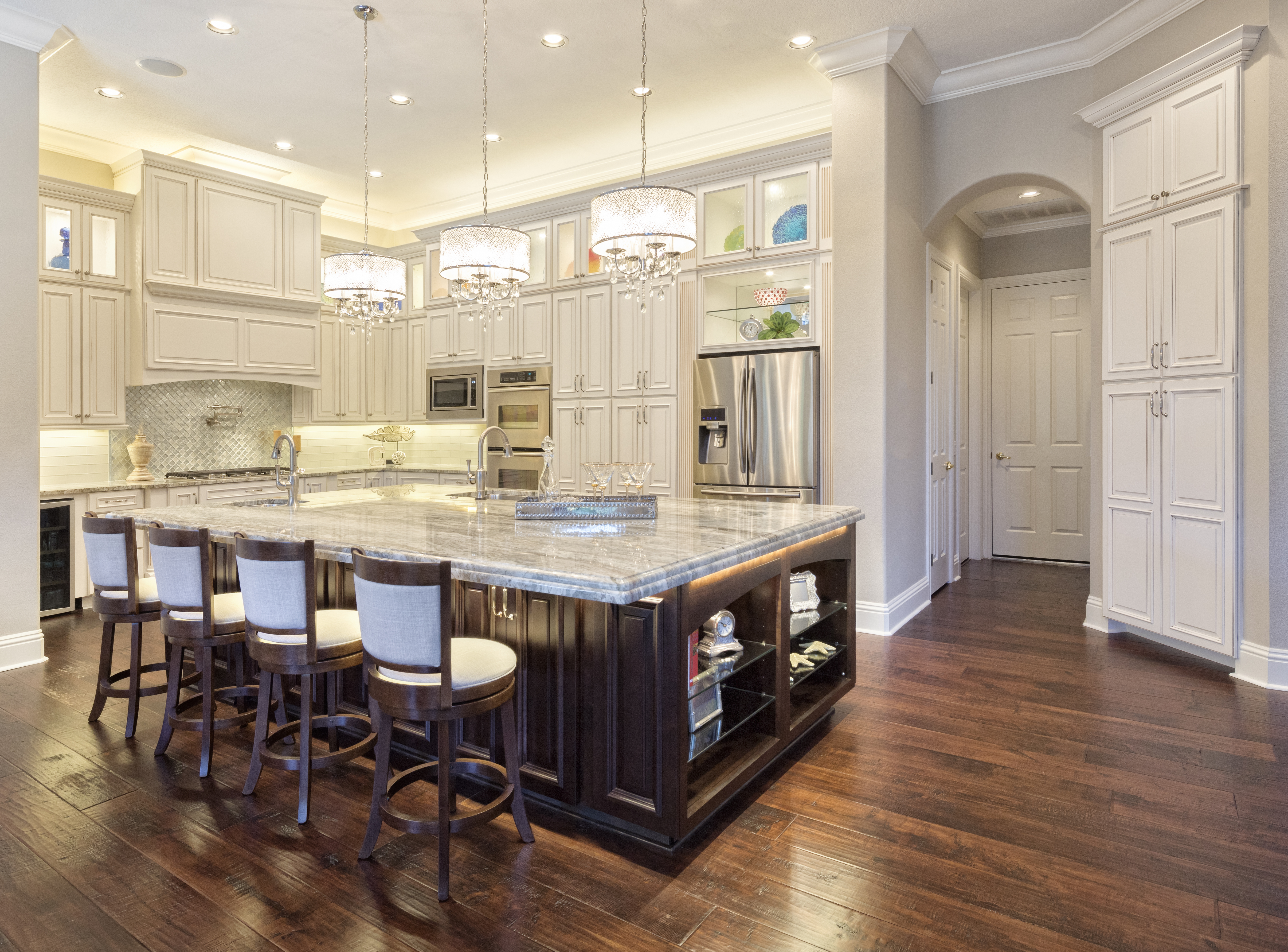Luxury Kitchen with large island area
