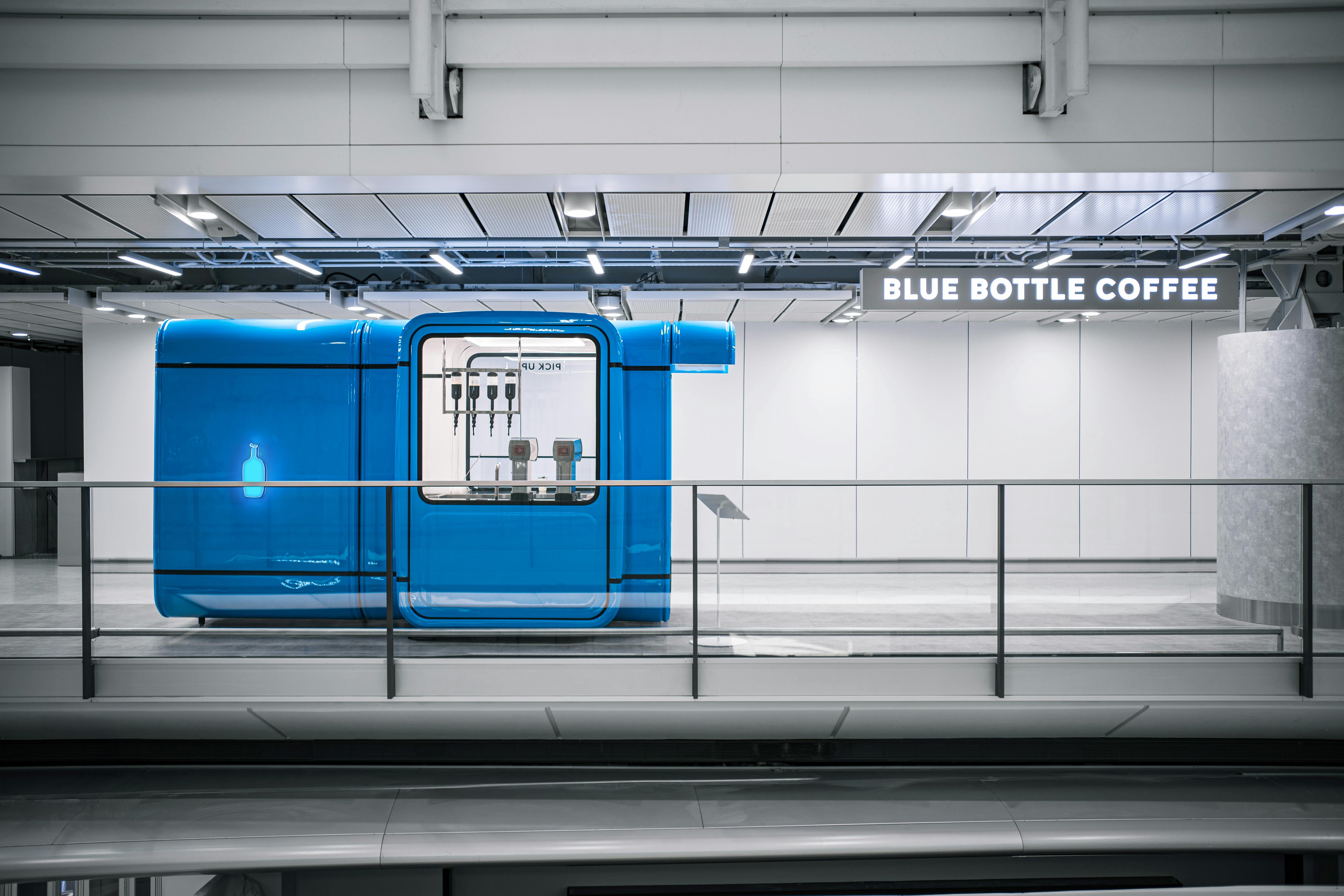 Blue Bottle Coffee 進駐香港機場，大家爭相打卡的「咖啡亭」原來是MoMA 的經典收藏？