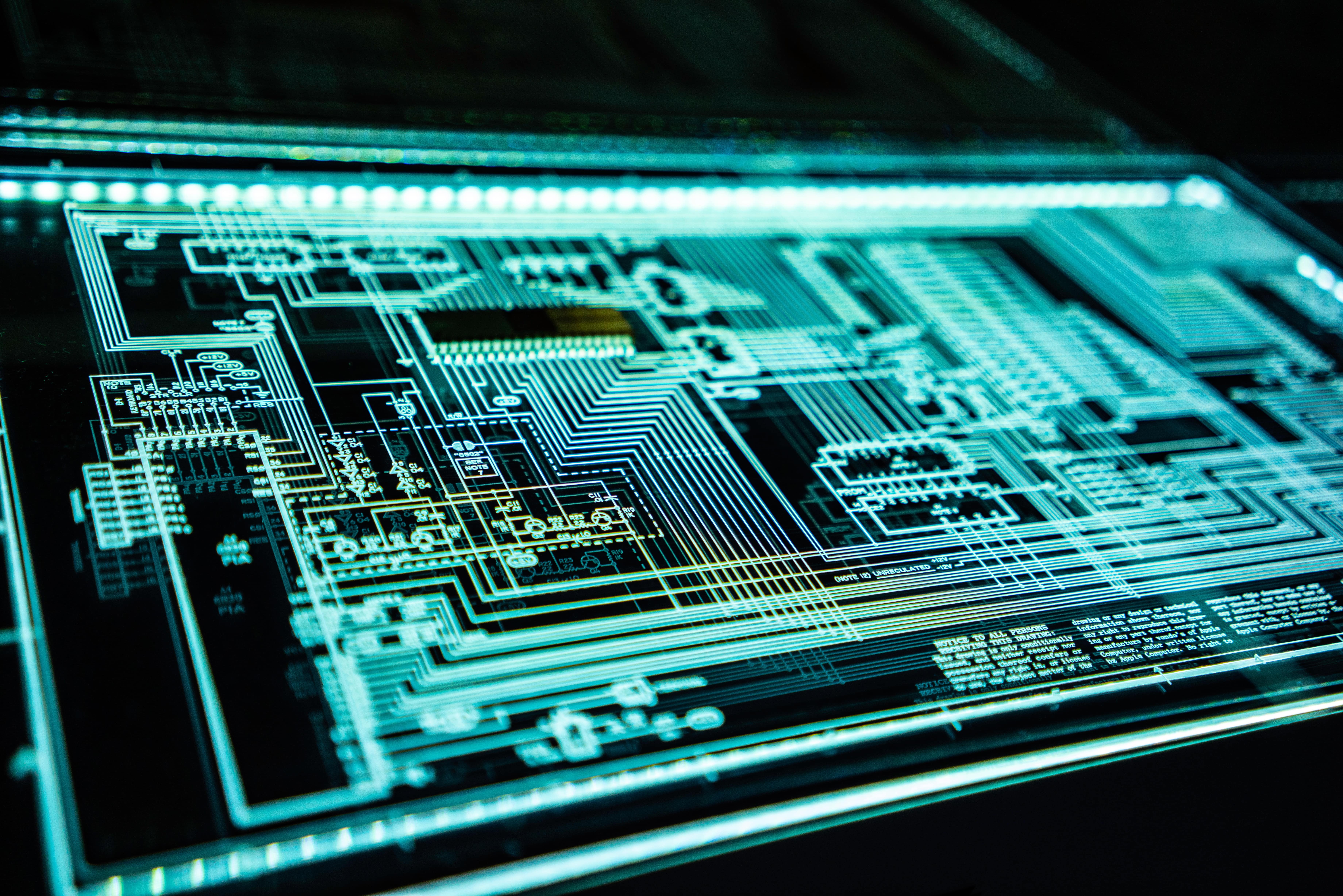 Como Utilizar a Tecnologia para Eficiência Empresarial