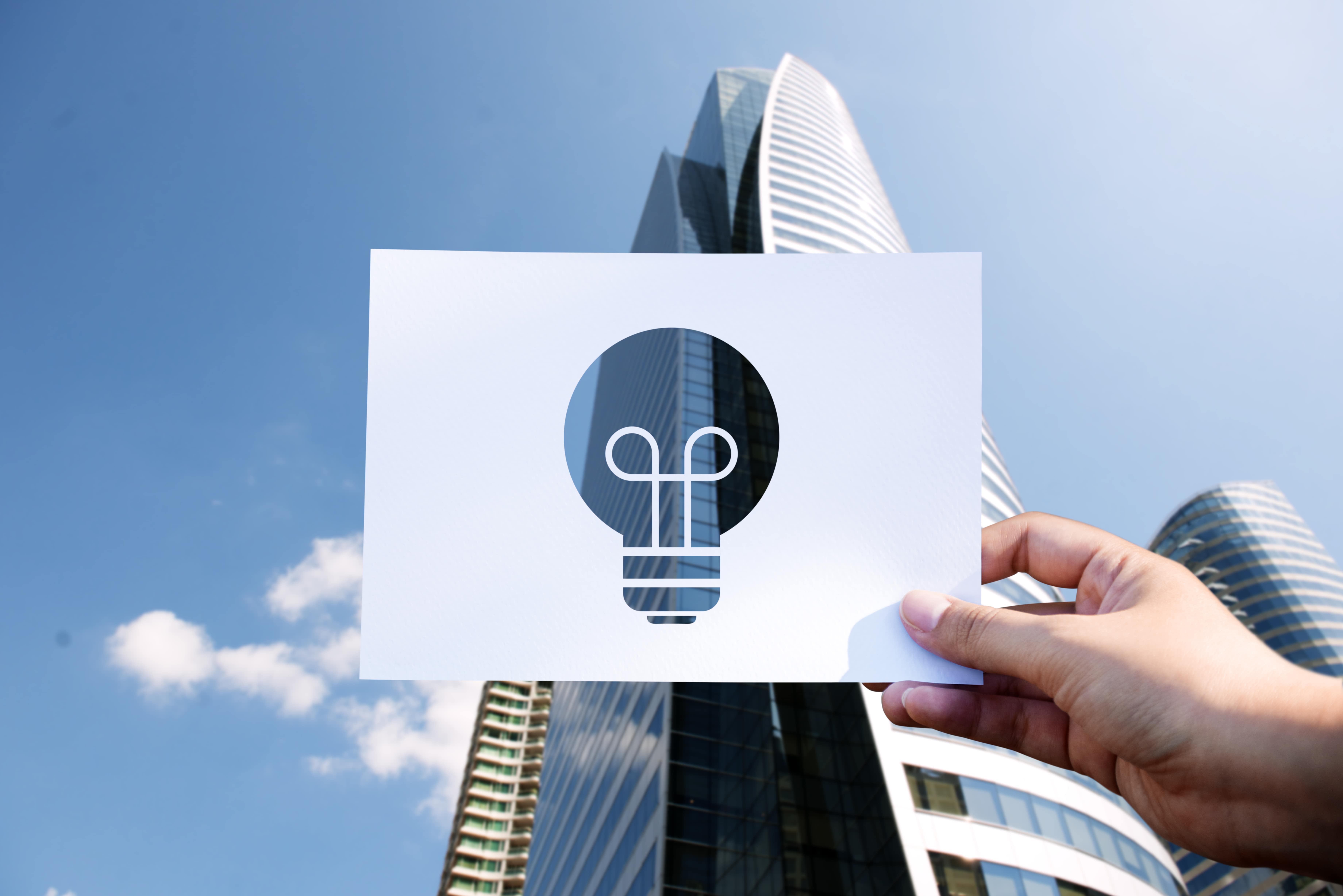 Balancing Innovation with Risk in Business
