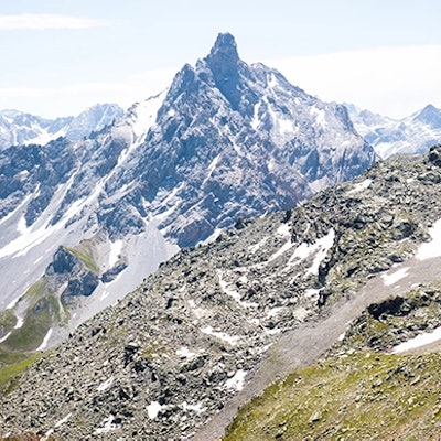 Saulire-view