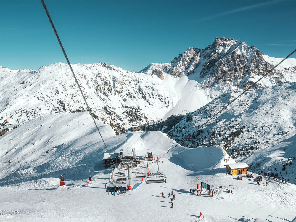Remontée mécanique (télésiège) de Bouquetin à Méribel