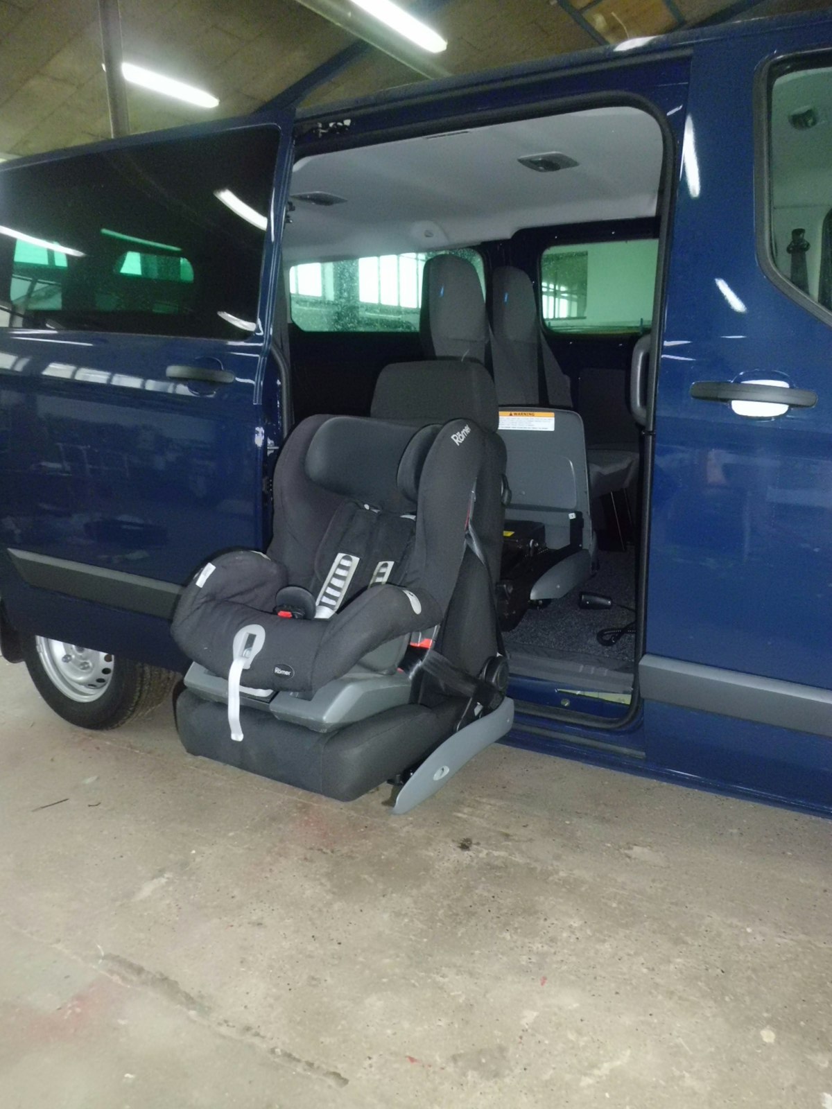 Specialsæder og konsoller - Roslev Karosserifabrik A/S