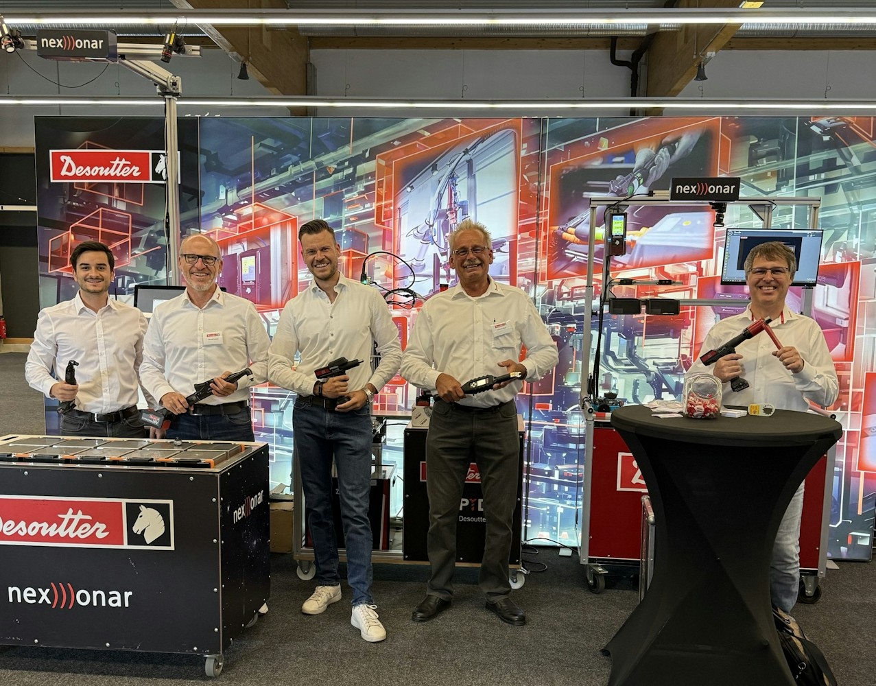 Messestand mit Personal