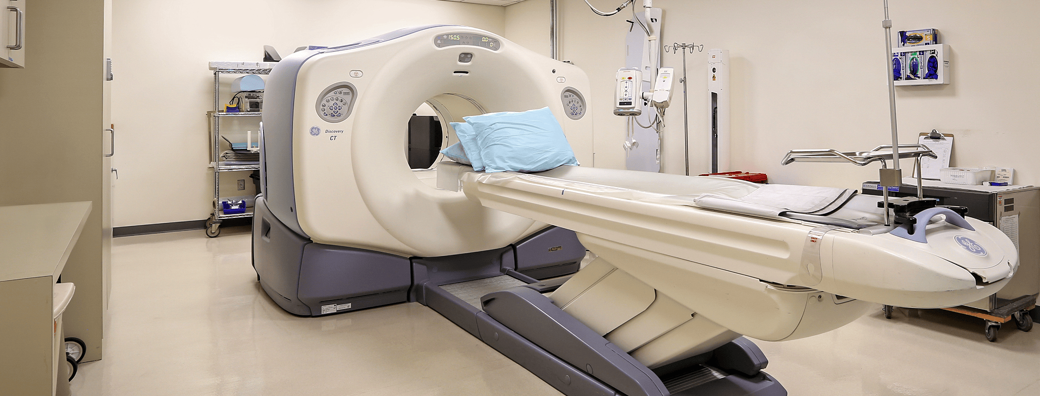 UCSD Moores Cancer Center | RAD Technology Medical Systems