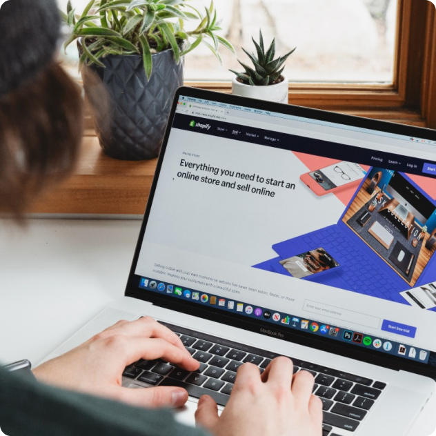 Un stagiaire en formation cherche des données sur l'e-ressource chez Gereso