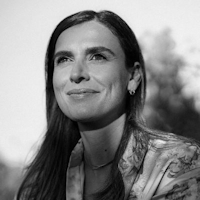 Dannie Herzberg headshot
