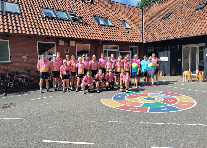 Holdfoto foran Filadelfia Epilepsihospitals hovedindgang