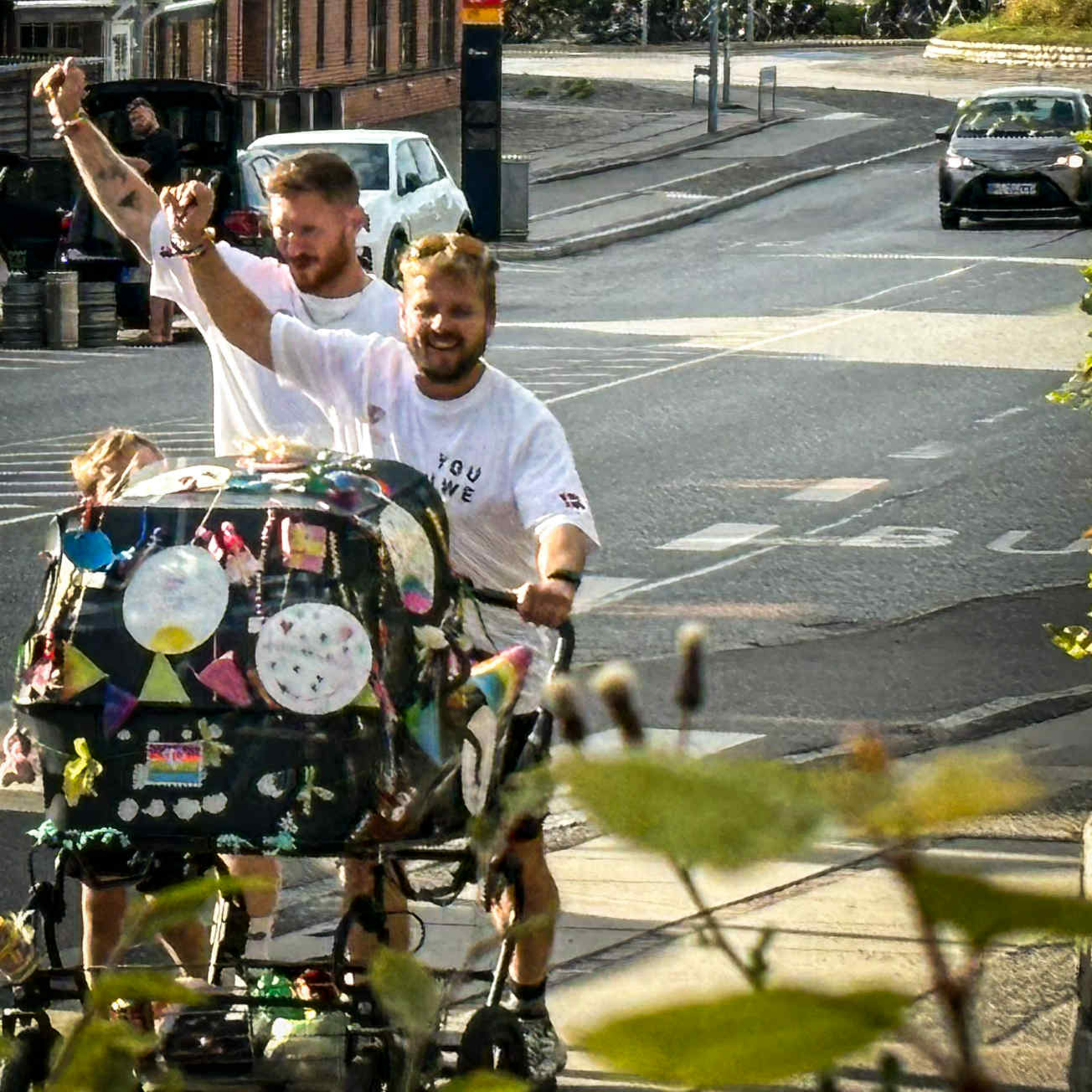 Kasper og Kasper på vej i mål