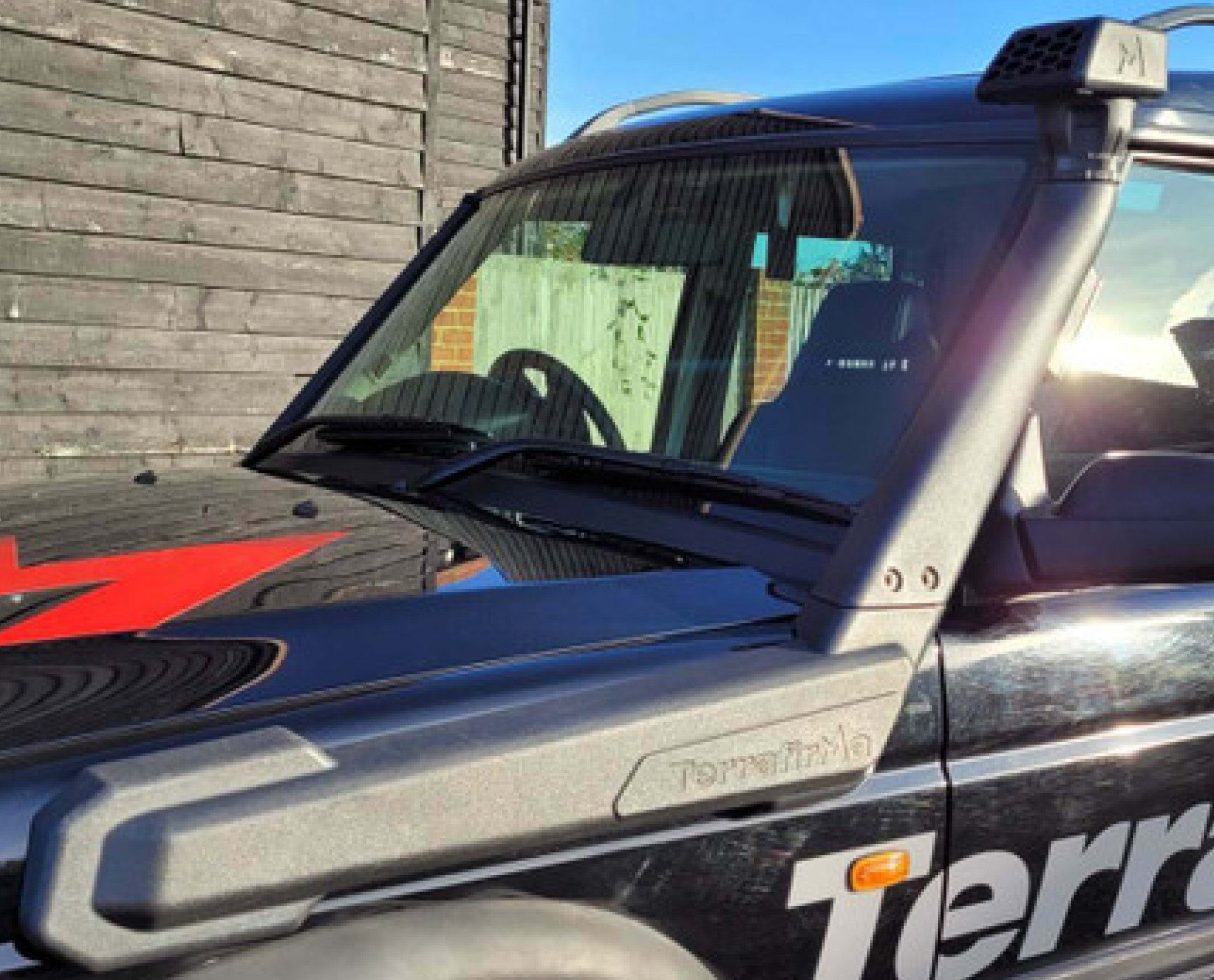 thumbnail image 2 of Terrafirma TF1040 Snorkel Raised Air Intake For Land Rover LR3 / Discovery 3 05-09 2 of 6