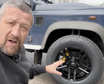 Product Guide for Gloss Black XTR1 Alloy Wheel 18x8 ET10 by Lucari - Land Rover Defender 90 and 110