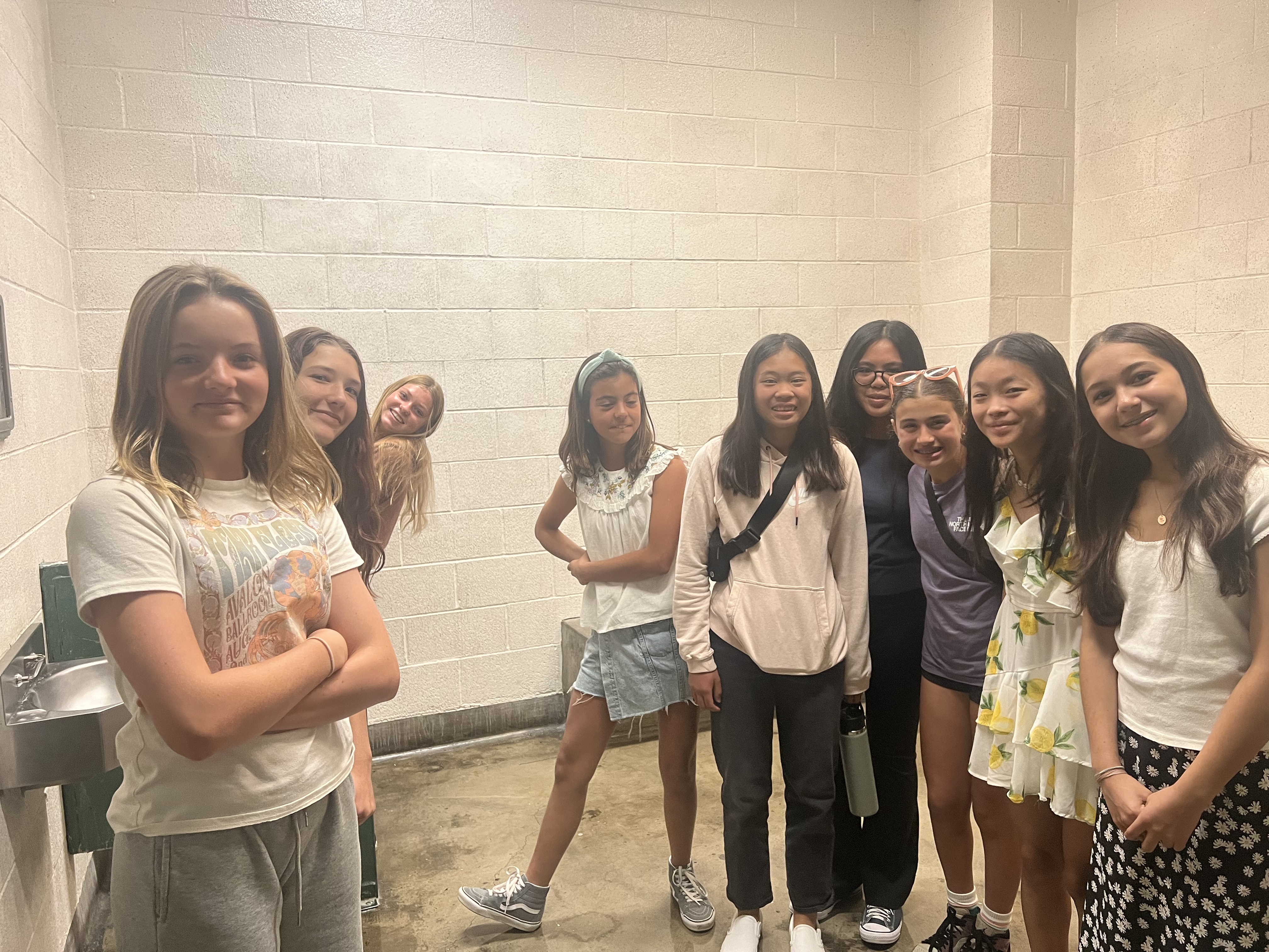 Img: groupshot, person, smile, female, girl, teen, shoe, shorts, glasses, blouse