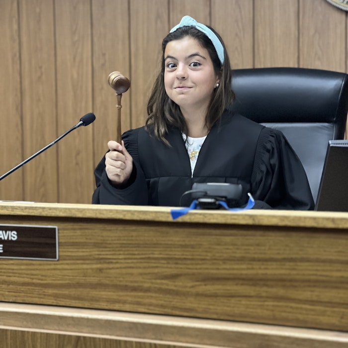 Img: adult, female, person, woman, electrical device, microphone, judge, electronics, laptop, pc