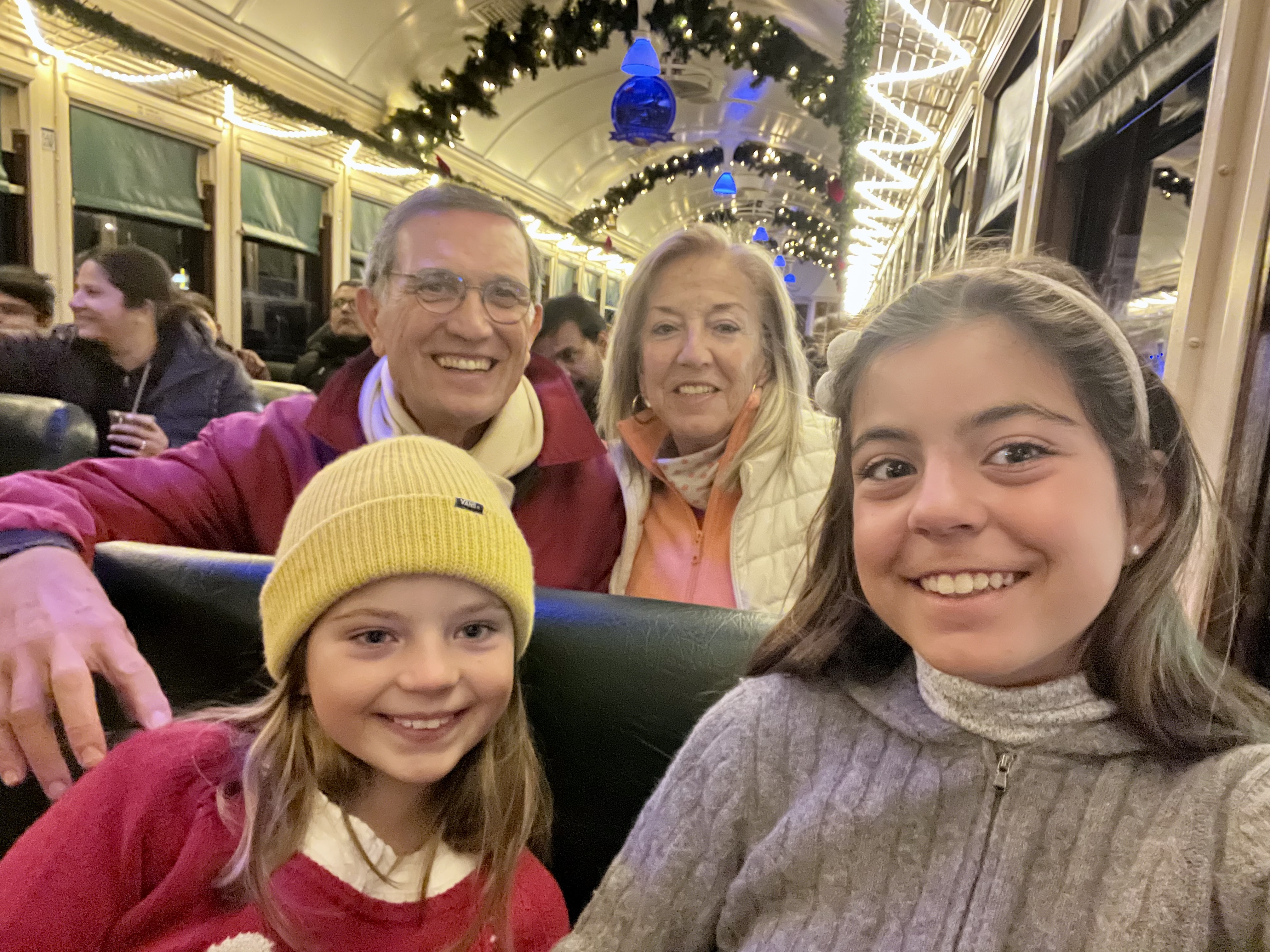 Img: hat, cap, people, person, photography, portrait, glasses, smile, child, girl