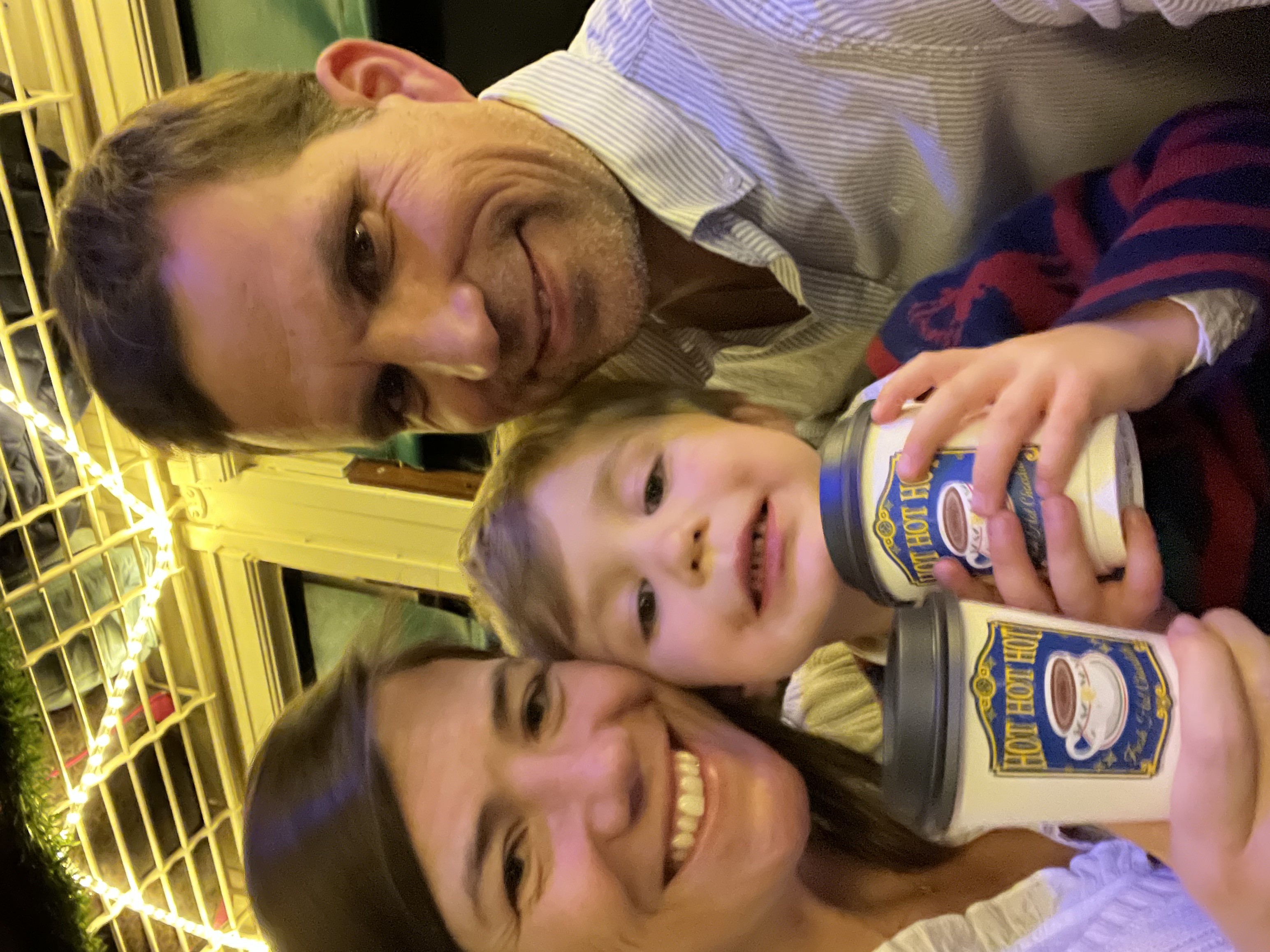 Img: tin, finger, person, beer, adult, male, man, can, disposable cup, baby