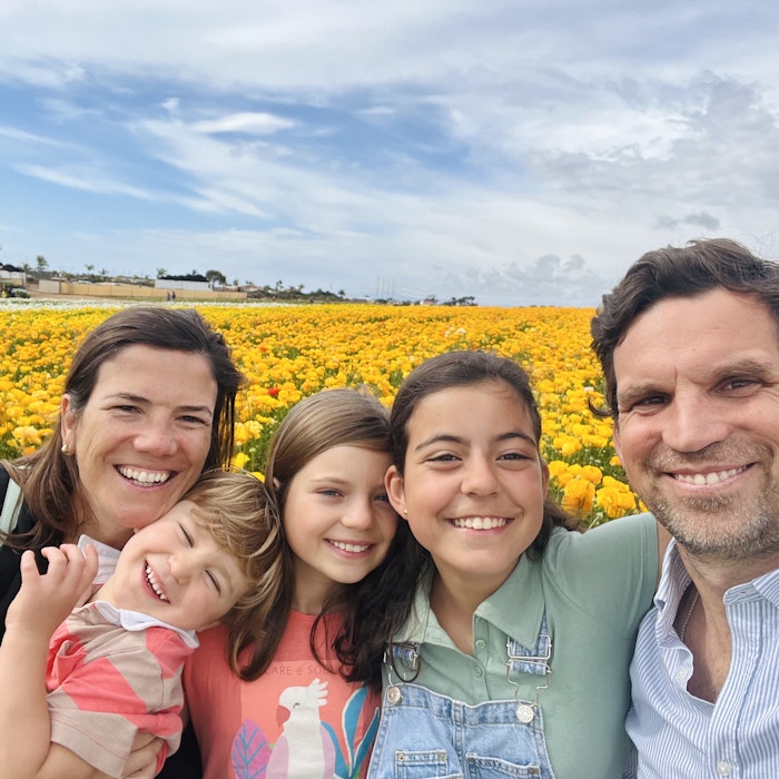 Img: face, head, person, photography, portrait, people, smile, field, grassland, woman