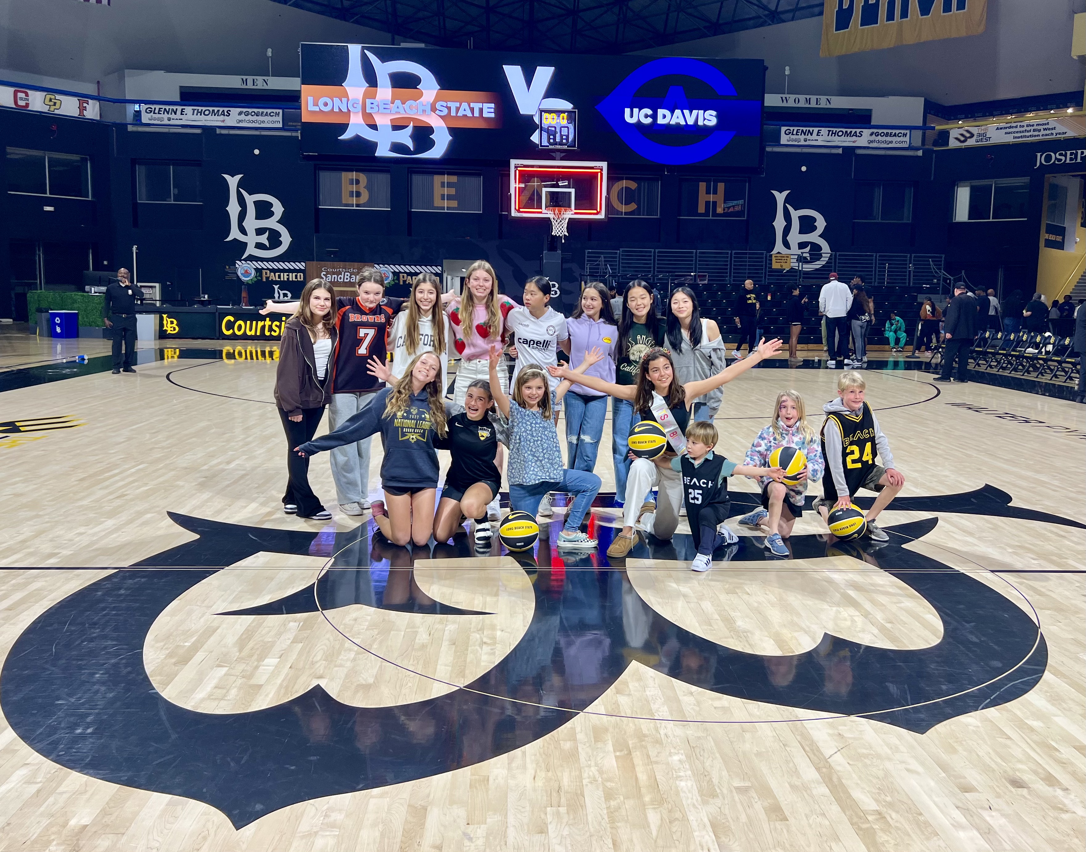 Img: basketball, basketball game, people, person, basketball (ball), volleyball (ball), shoe, child, female, girl