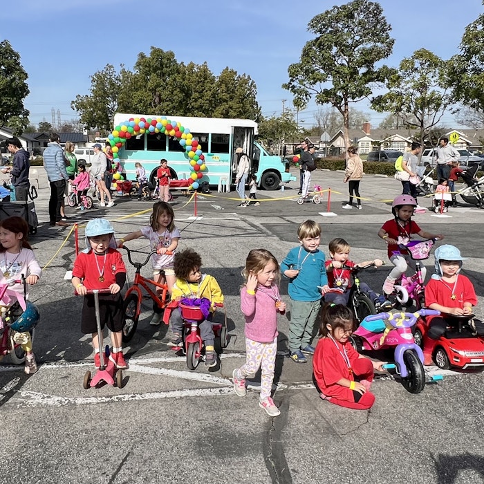 Img: people, person, helmet, e-scooter, child, female, girl, shoe, bicycle, handbag
