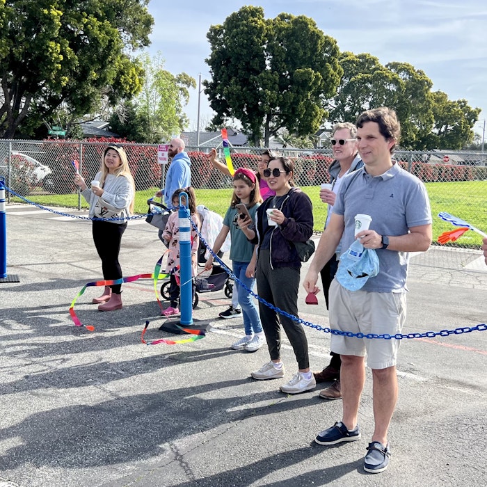 Img: shoe, wristwatch, adult, female, person, woman, glasses, hat, handbag, car