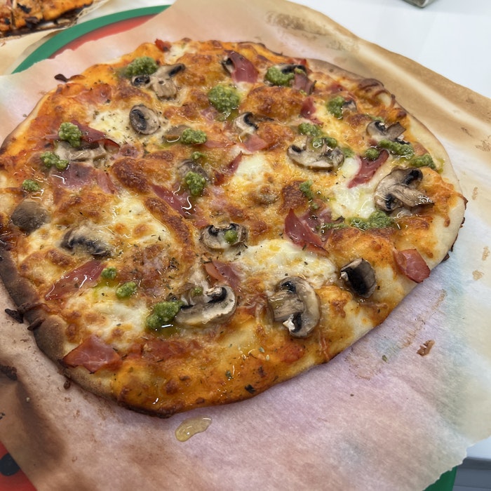 Img: food, pizza, food presentation