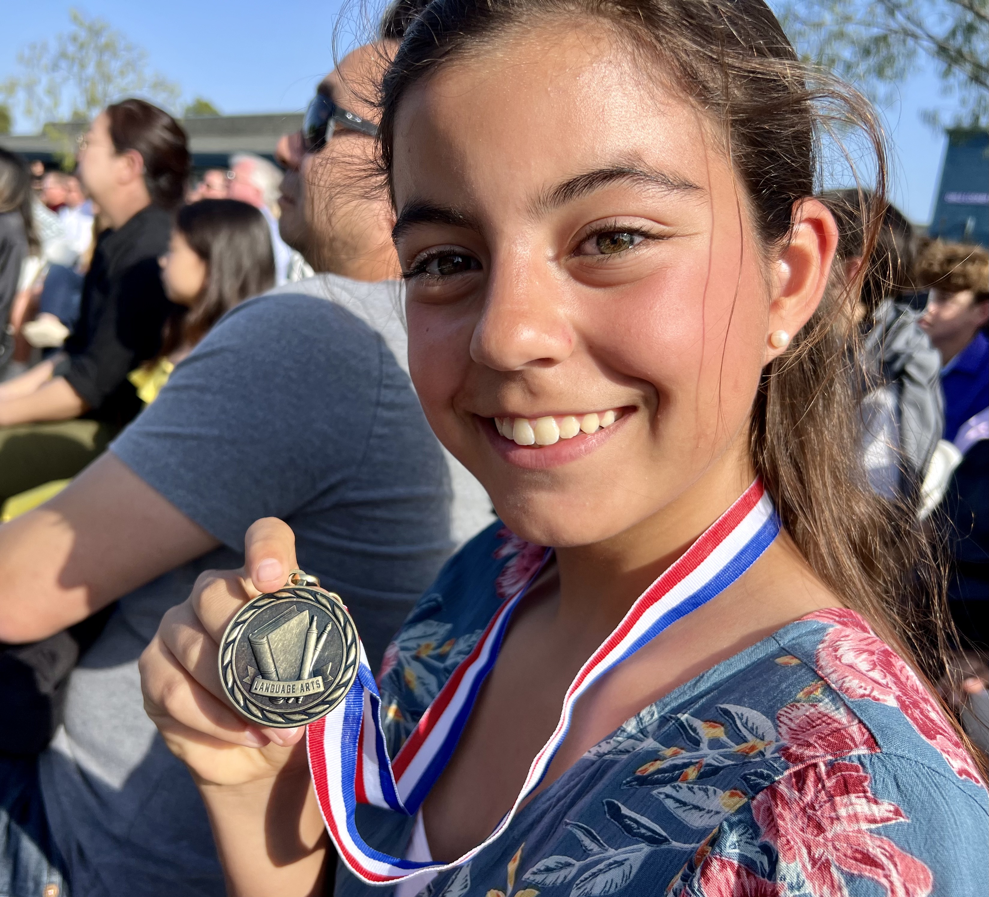 Img: gold, accessories, glasses, person, adult, female, woman, gold medal, trophy