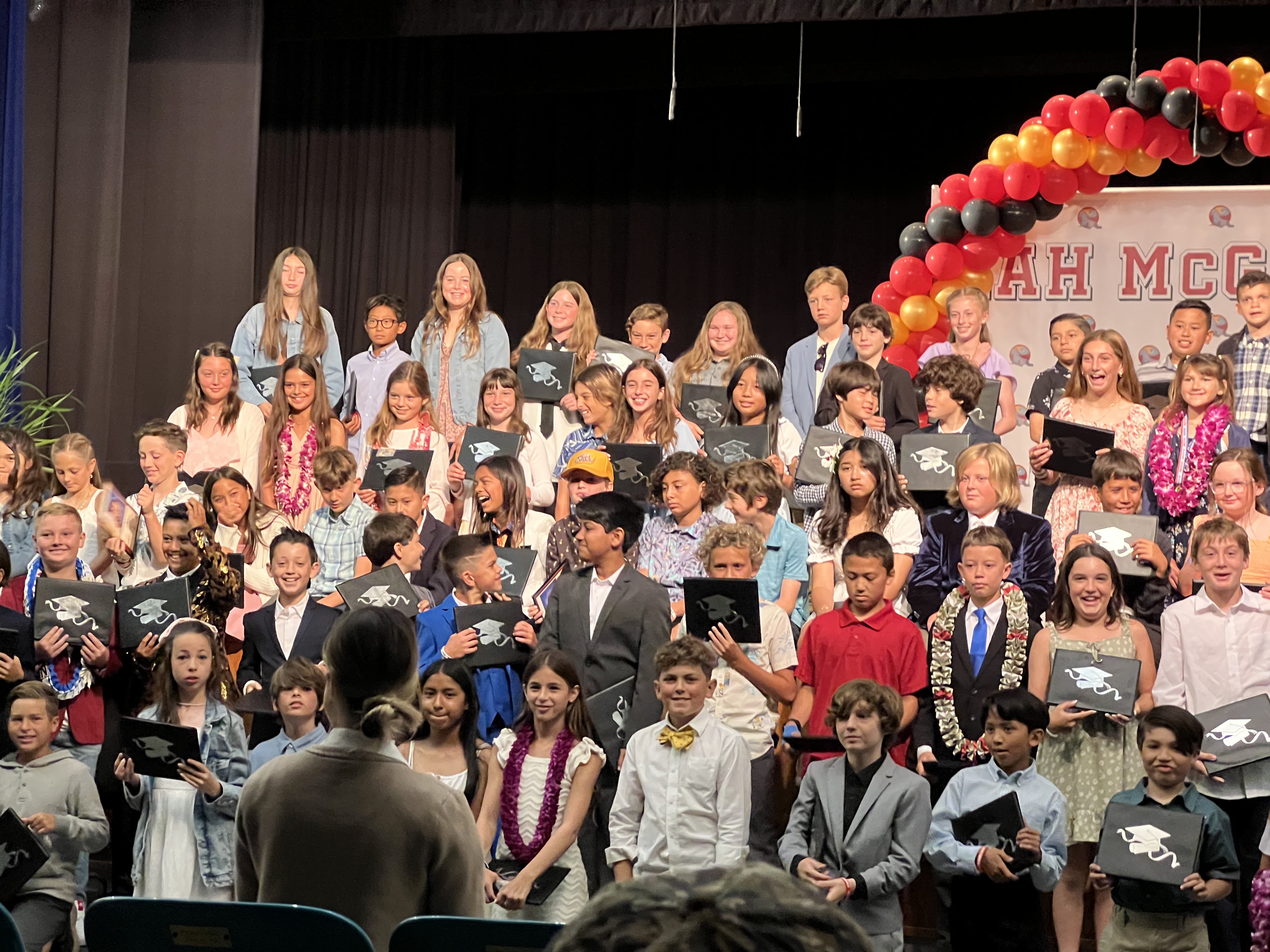 Img: people, person, adult, female, woman, crowd, child, girl, male, man