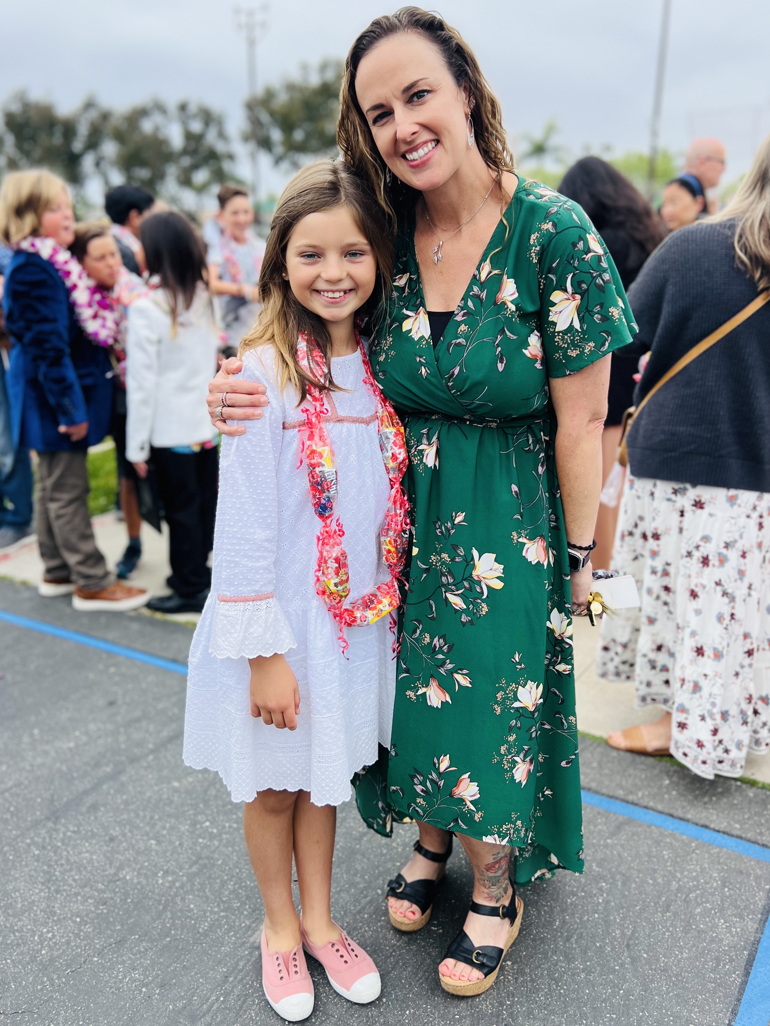 Img: face, head, person, smile, people, child, female, girl, sandal, woman