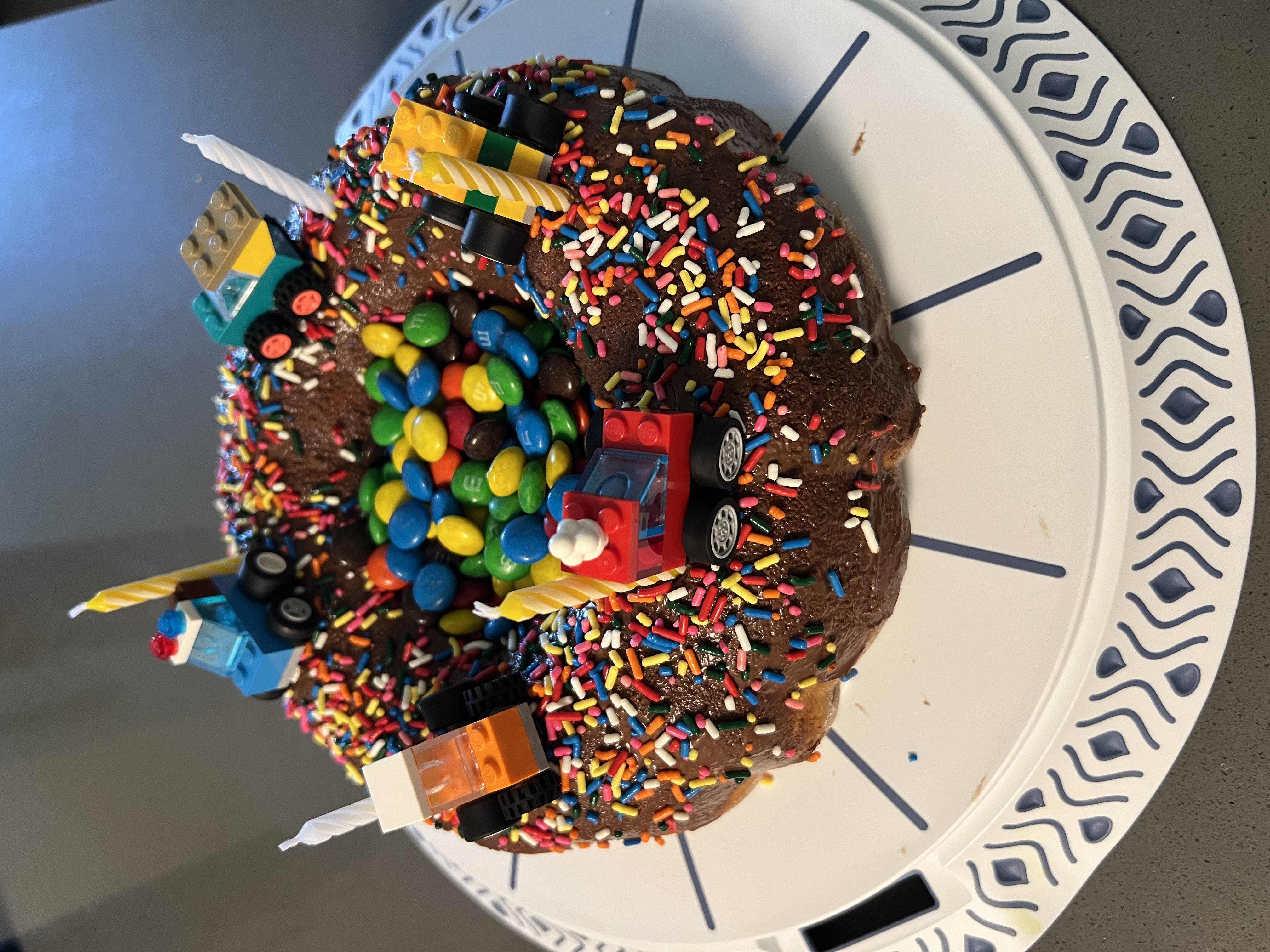 Img: birthday cake, cake, cream, dessert, food, icing, sweets