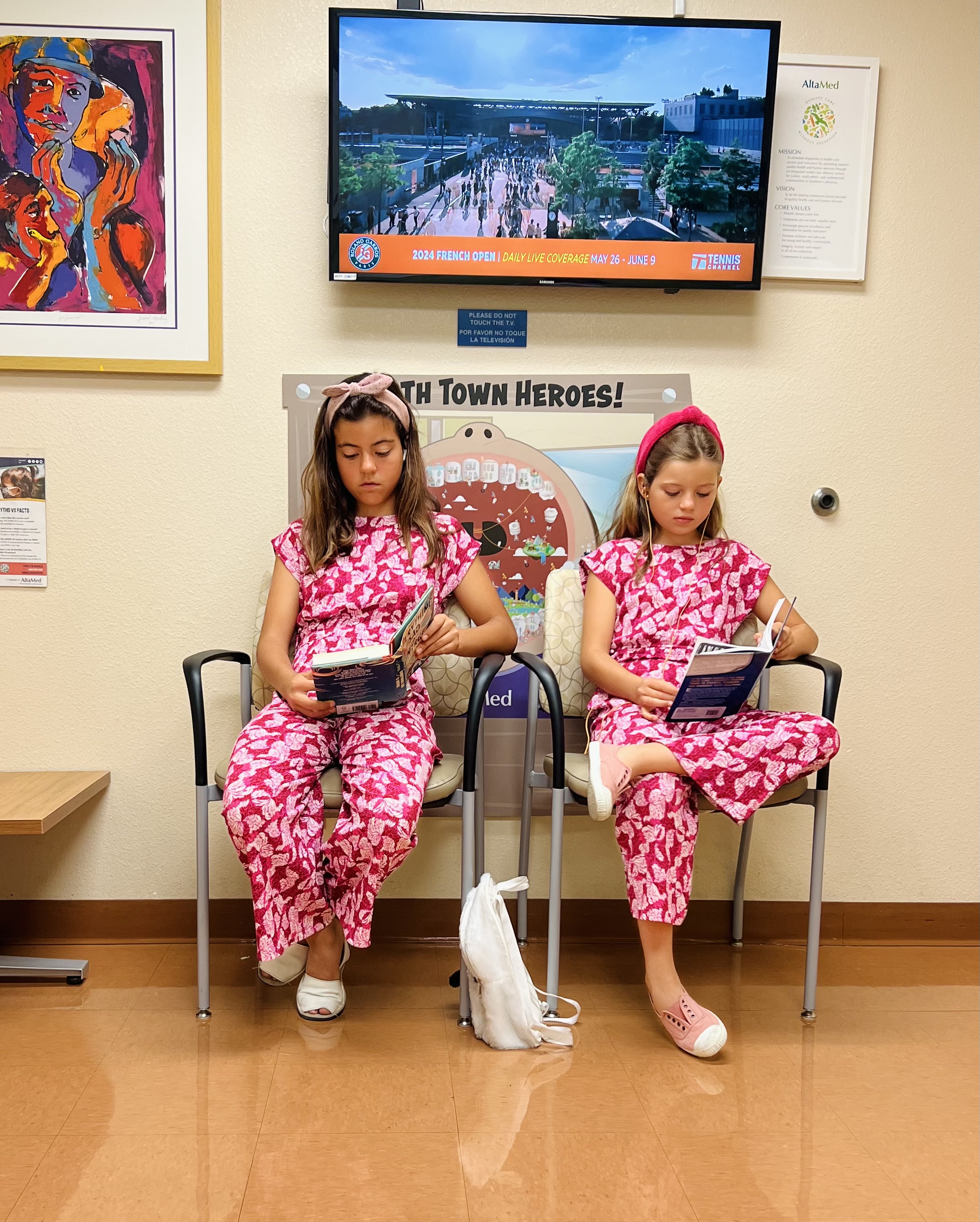 Img: computer hardware, monitor, screen, tv, person, student, painting, adult, female, woman