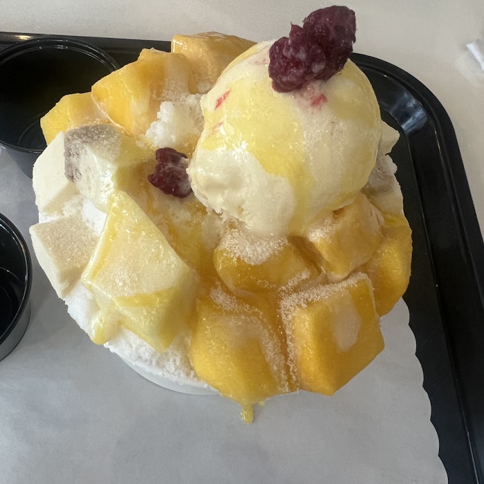 Img: food, food presentation, cream, dessert, frozen yogurt, sundae, ice cream