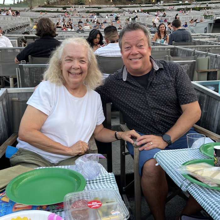 Img: restaurant, adult, female, person, woman, portrait, wristwatch, male, man, plate