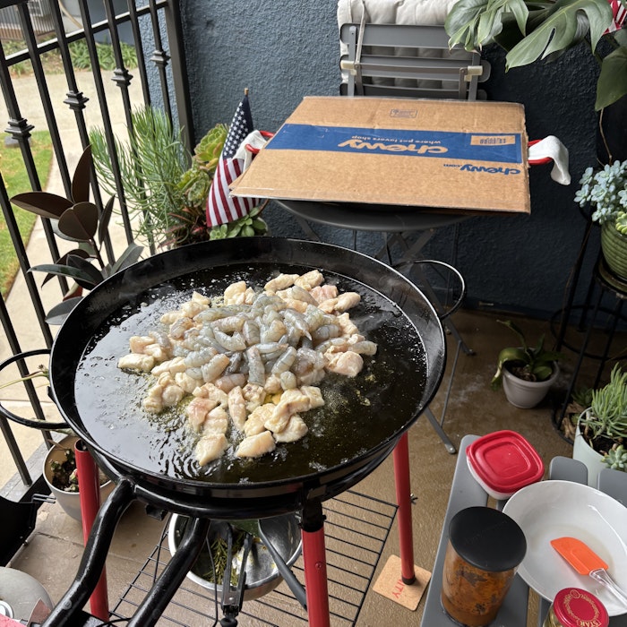 Img: plant, box, cooking, cup, plate, flag, frying
