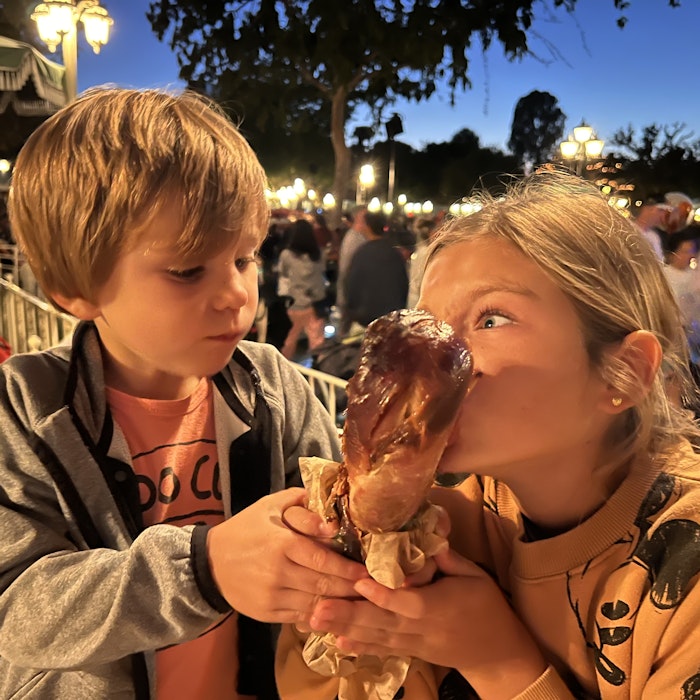 Img: eating, food, person, finger, boy, child, male, face, lobster, seafood