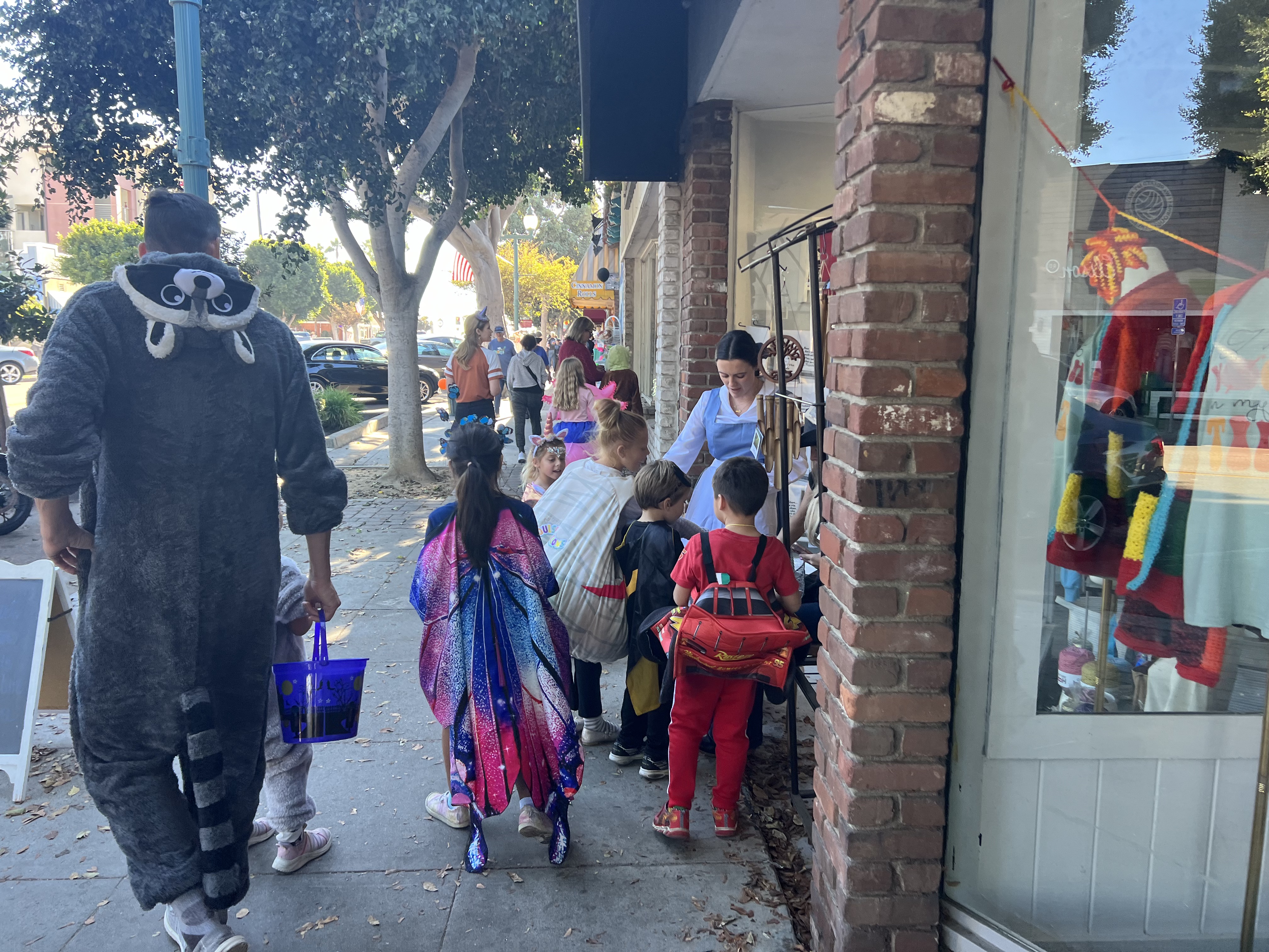 Img: shoe, pants, city, adult, male, man, person, path, boy, child